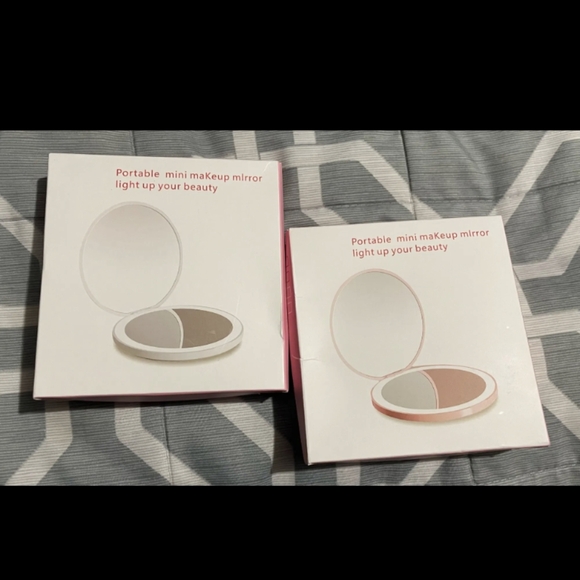 🆕 Rechargeable LED Makeup Compact 🪞🪞🪞 - Picture 9 of 10